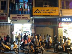 -Bánh Mì Huynh Hoa