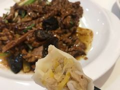 猪肉酸菜水饺-金春禧(英雄山路旗舰店)