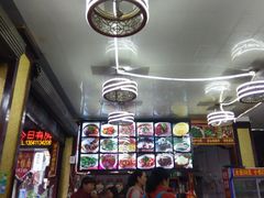 大堂-君华饭店·腊排铜火锅