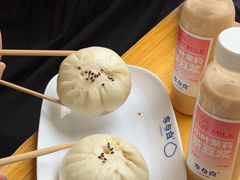 -李与白包子铺(桐梓林店)