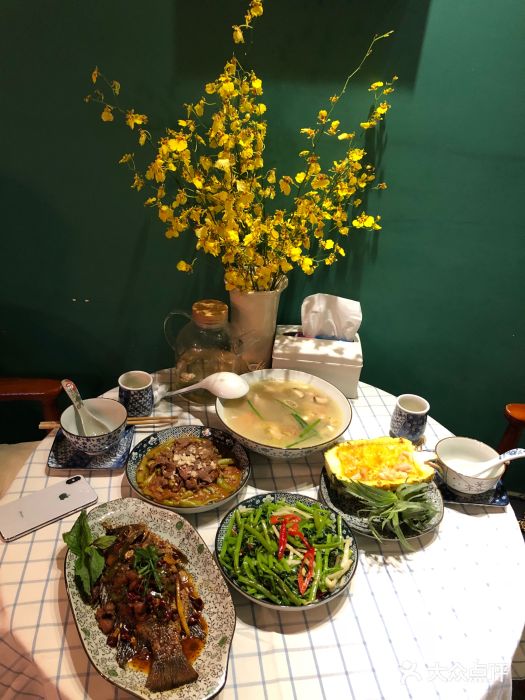 在湖边私厨小馆图片