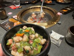 -铭牛烧肉·和牛海鲜自助(高新月牙湖店)