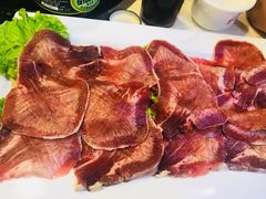 -虾弄弄海派小龙虾·牛羊蝎子火锅