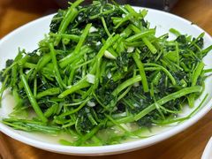 -芦茨金富饭庄·25年老字号·专做稻草鸡