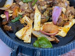 -撒拉人家.酸菜牦牛肉火锅