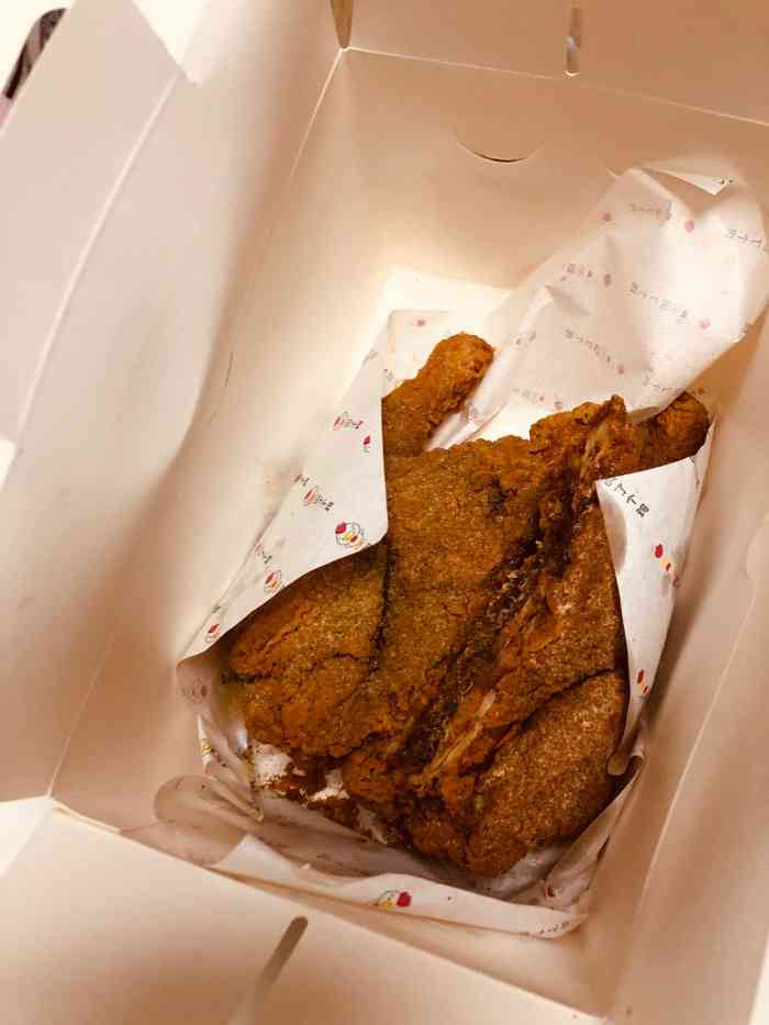 叫了个炸鸡(志华商城店)-"点了两个半只童子鸡,这样可以吃两个口味,.
