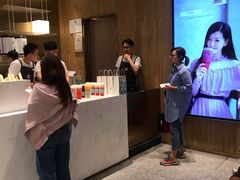 -奈雪的茶(湖滨银泰in77C区PRO店)