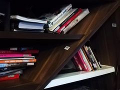 -钟书阁(松江泰晤士小镇店)