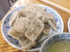 老北京炸灌肠-门框胡同百年卤煮(新街口店)