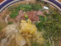 -云阿蛮云南生烫牛肉米线(奉贤路店)