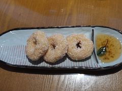 炸虾饼配泰国梅子酱-帕蓝·暹罗料理(大学路店)