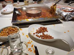 -二荆条·蜀鲜汇城市森林火锅