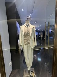 -城市花园婚纱摄影