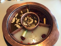-滇釜火锅·能喝汤的火锅(车公庄店)