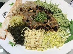 -老码头黑皮肘子锅包肉(赣水路店)