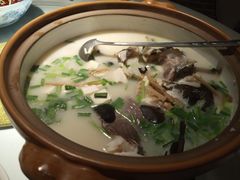 姜君千岛湖鱼头-姜君·千岛湖鱼头馆(浦东大道店)