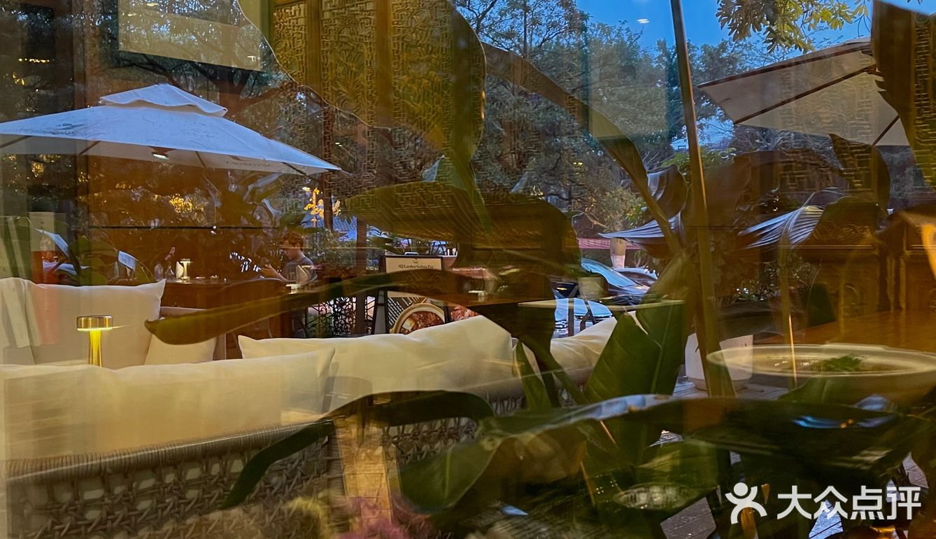 东莞东城探店｜黄旗山脚下的海鲜大咖[礼花]
