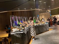 自助取餐区-海棠湾洲际-涛·海底餐厅·美人鱼·自助餐·海底隧道