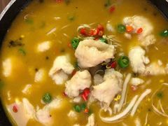 -有红鸡毛店·川菜(建设路店)