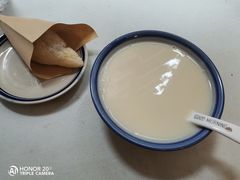 -正南齐北·老街糯米团(洪崖洞店)