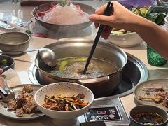 -喃喃椰·糟粕醋·椰子鸡火锅(七堡花园店)