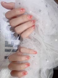 -吉吉靓甲美睫