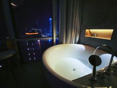 -Ting无边际江景酒店(重庆解放碑云端之眼店)