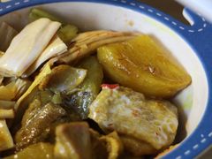 -同济大学本部学苑饮食广场