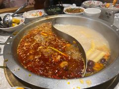 -沸炉重庆老火锅(军事博物馆店)