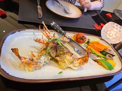 香焗龙虾配自制黑松露酱-上海苏宁宝丽嘉酒店·Cafe Bellagio西餐厅