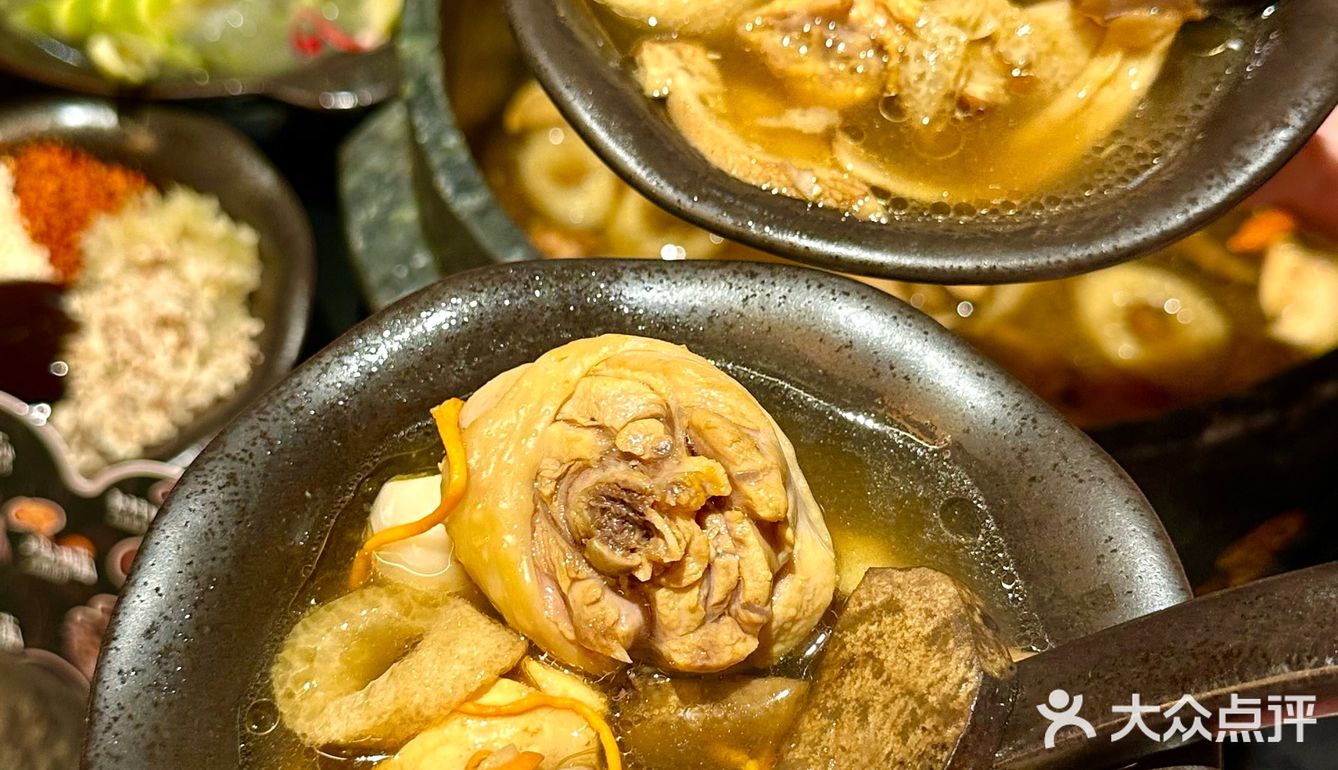 深圳！！云南菌子火锅！！太好吃咯！！