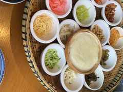 -包整·丝娃娃(一览甲秀楼风景店)