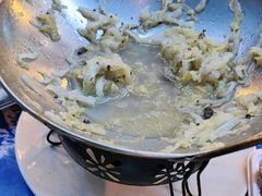 -一口猪海鲜浑锅·东北家常菜