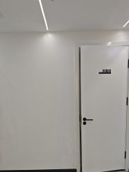 -V7 HAIR SALON
