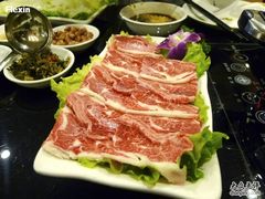 顶牛-官也街澳门火锅(新源里店)