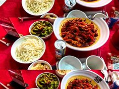 -龙巢盱眙龙虾·牛蛙·烧烤宵夜(八卦岭店)