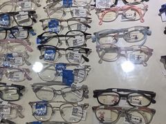 -同仁验光配镜(中心店)