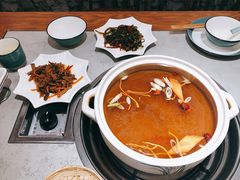 蘑菇-大理董·董家小厨野生菌火锅(古城旗舰店)