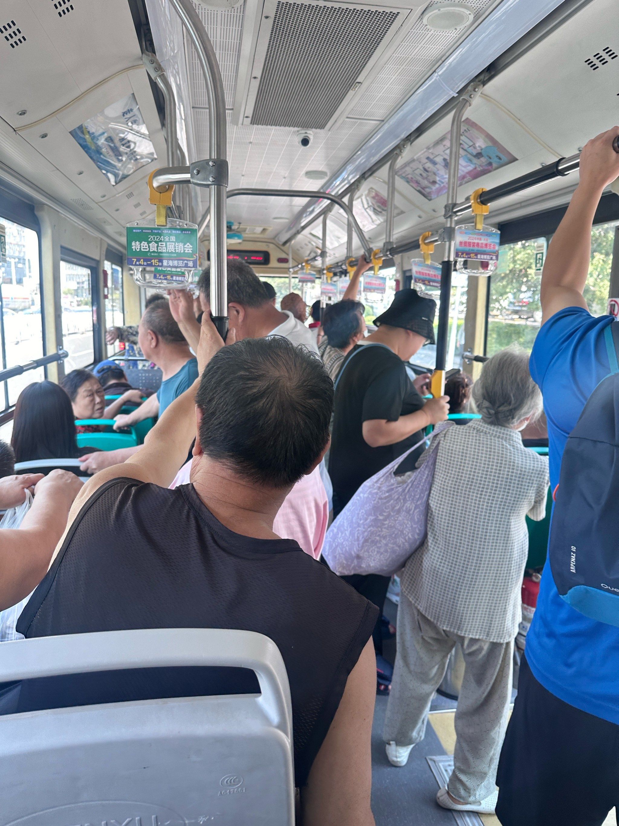 大连10路公交车