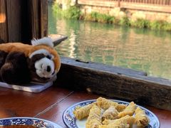-茅老太臭豆腐
