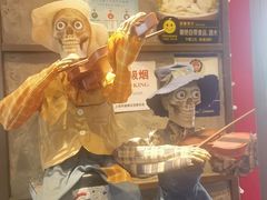 -玛格萝妮(汇智国际商业中心店)