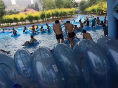 -欢乐水魔方水世界