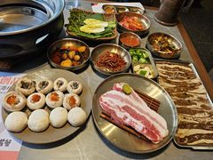 -草家酱蟹炭火烤肉店(珲春南路一店)