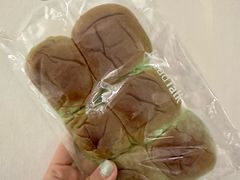 -爱雍·乌节