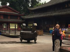 -峨眉山报国寺