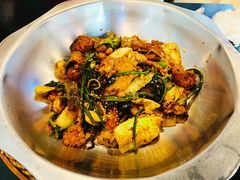 -愉肴麻辣香锅(中北镇店)
