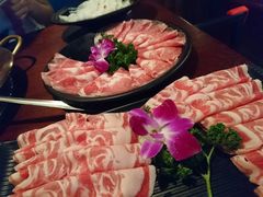 -重庆爽翻天老火锅(临平万达广场店)