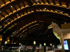 -三亚湾海居铂尔曼度假酒店