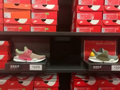 -NIKE上海青浦换季优惠店