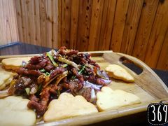 -老东镇啤酒屋海鲜加工·蒸汽海鲜·海鲜烧烤(台东店)